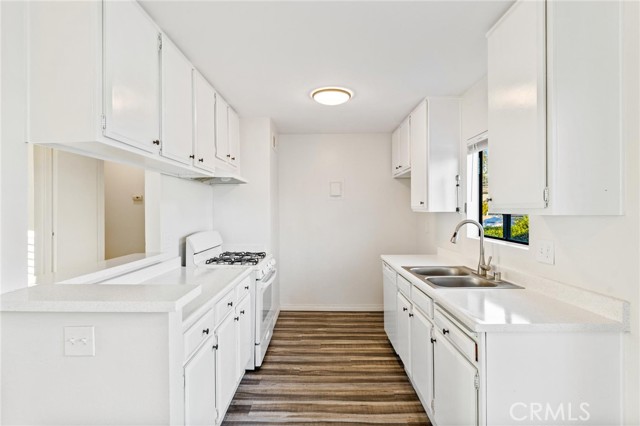 Detail Gallery Image 6 of 18 For 34042 Alcazar #B,  Dana Point,  CA 92629 - 2 Beds | 1 Baths