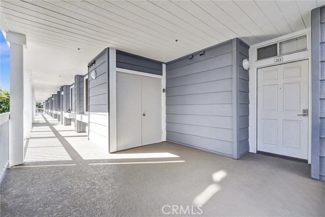 Detail Gallery Image 4 of 30 For 20301 Bluffside, Huntington Beach,  CA 92646 - 0 Beds | 1 Baths