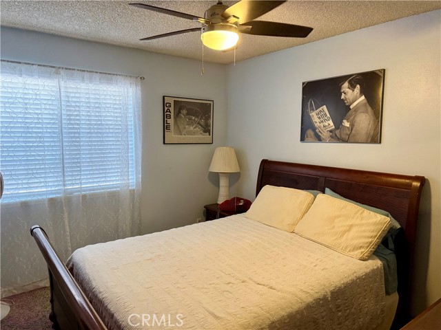 Detail Gallery Image 16 of 25 For 14372 Woodland Dr, Victorville,  CA 92395 - 3 Beds | 2 Baths