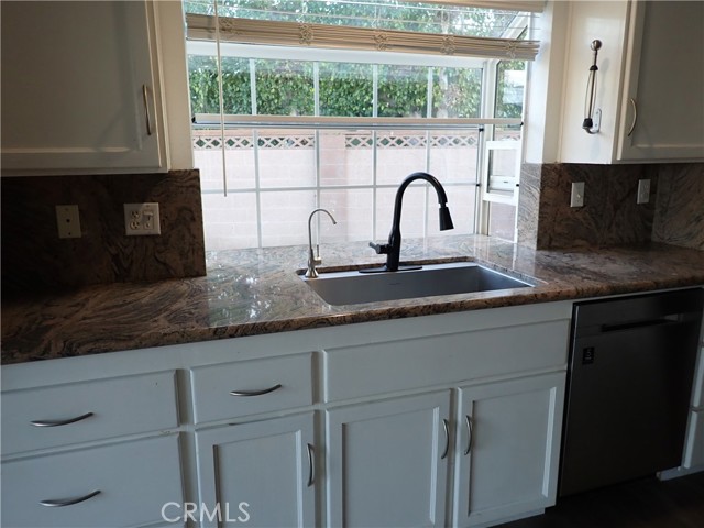 Detail Gallery Image 4 of 22 For 6791 Killarney Ave, Garden Grove,  CA 92845 - 4 Beds | 3 Baths