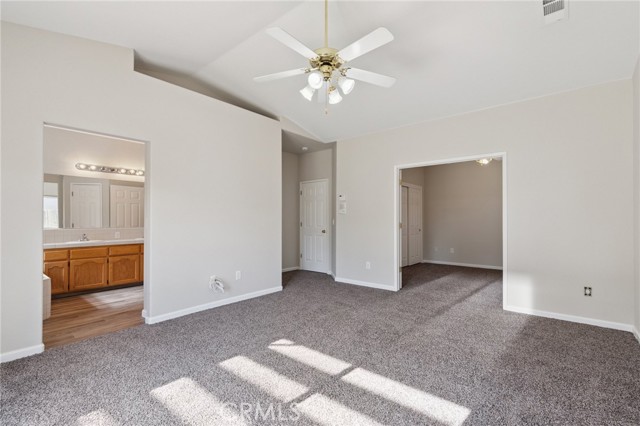525 Mallard Avenue, Lemoore CA: https://media.crmls.org/medias/975391c7-1028-4675-87f2-4fc20c63fac6.jpg