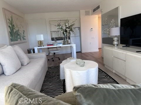 Detail Gallery Image 4 of 23 For 24055 Paseo Del Lago #553,  Laguna Woods,  CA 92637 - 1 Beds | 1 Baths