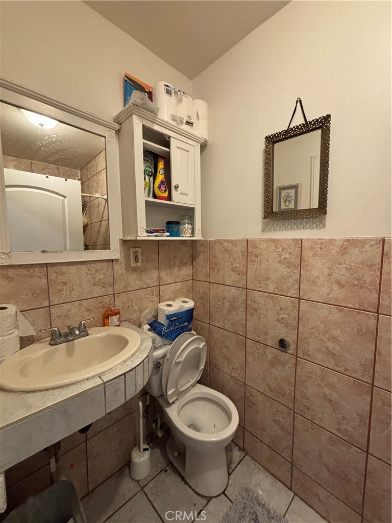 https://media.crmls.org/medias/9753b371-0530-42cd-88af-f943f7e1c283.jpg?preset=X-Large