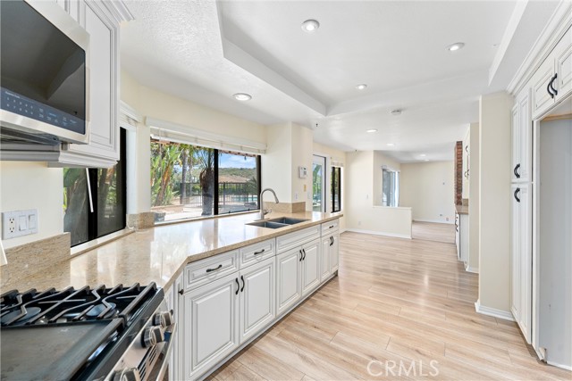 15360 Metropol Drive, Hacienda Heights CA: https://media.crmls.org/medias/9753fb66-263a-4c2d-a291-1282b0b2fc6d.jpg