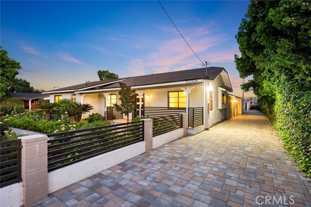 10210 Green Street, Temple City CA: https://media.crmls.org/medias/97543554-0cae-450a-8dba-727996bc6292.jpg