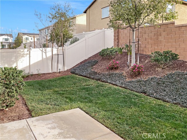 Detail Gallery Image 20 of 23 For 19439 Fortunello Ave, Riverside,  CA 92508 - 3 Beds | 2/1 Baths