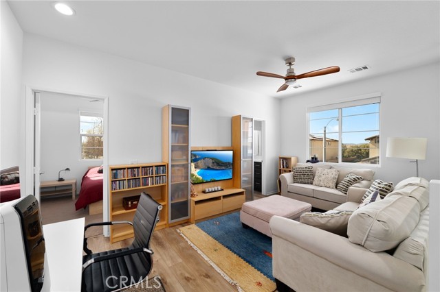 Detail Gallery Image 18 of 57 For 38464 Rosegate, Murrieta,  CA 92563 - 4 Beds | 4/1 Baths