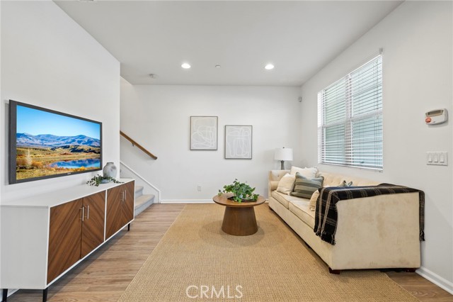 Detail Gallery Image 6 of 35 For 922 E Baseline Rd, Claremont,  CA 91711 - 3 Beds | 2/1 Baths