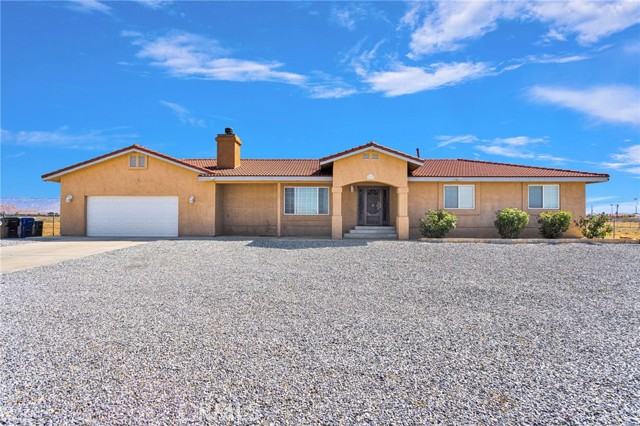 Detail Gallery Image 2 of 50 For 21237 South Rd, Apple Valley,  CA 92307 - 3 Beds | 2 Baths