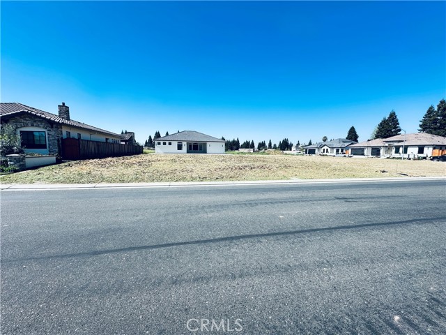 Detail Gallery Image 4 of 9 For 3351 Banbury, Merced,  CA 95340 - – Beds | – Baths