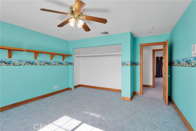 8381 White Road, Phelan CA: https://media.crmls.org/medias/9757b729-0829-48da-8ac9-07dbd7fc8f76.jpg