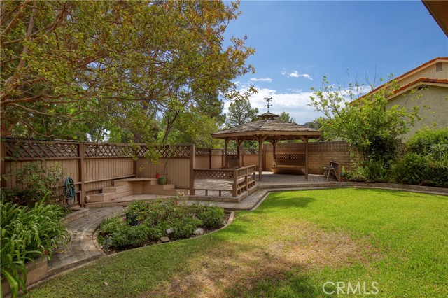 3950 Hamilton Lane, La Crescenta CA: https://media.crmls.org/medias/9758eb38-4e04-41b2-8233-1a5af55c61cd.jpg
