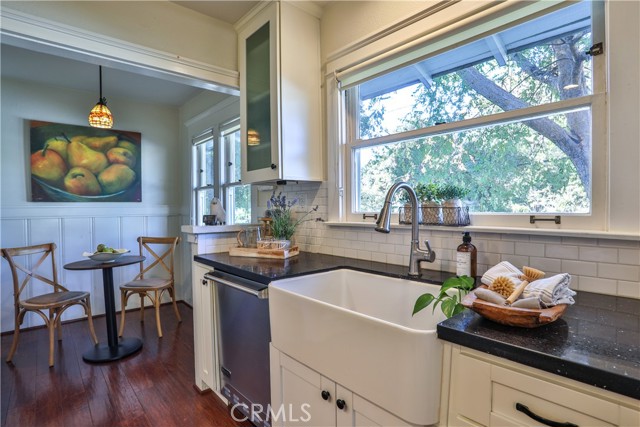 Detail Gallery Image 14 of 40 For 290 W 12th Street, Claremont,  CA 91711 - 3 Beds | 2 Baths