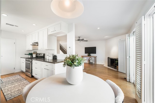 Detail Gallery Image 12 of 26 For 1741 Tustin Ave 5c,  Costa Mesa,  CA 92627 - 3 Beds | 2 Baths