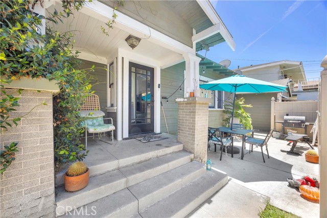 776 Stanley Avenue, Long Beach CA: https://media.crmls.org/medias/975947e7-d443-45d8-b50e-26a66d74da62.jpg