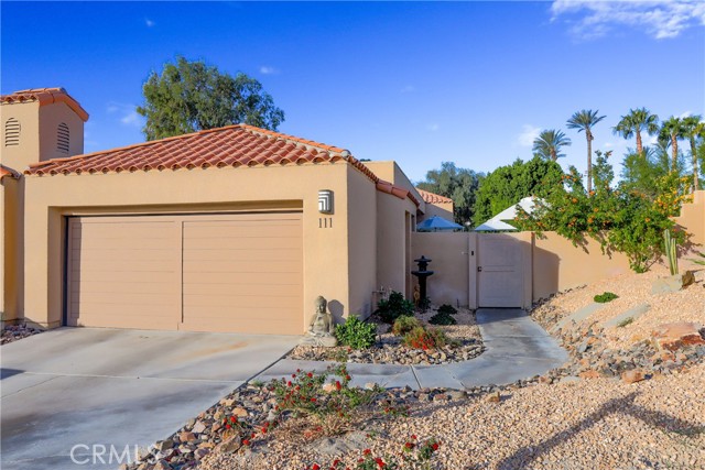 Detail Gallery Image 1 of 28 For 111 Augusta Dr, Rancho Mirage,  CA 92270 - 2 Beds | 2 Baths