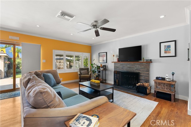 Detail Gallery Image 5 of 34 For 3253 Marwick Ave, Long Beach,  CA 90808 - 3 Beds | 1 Baths