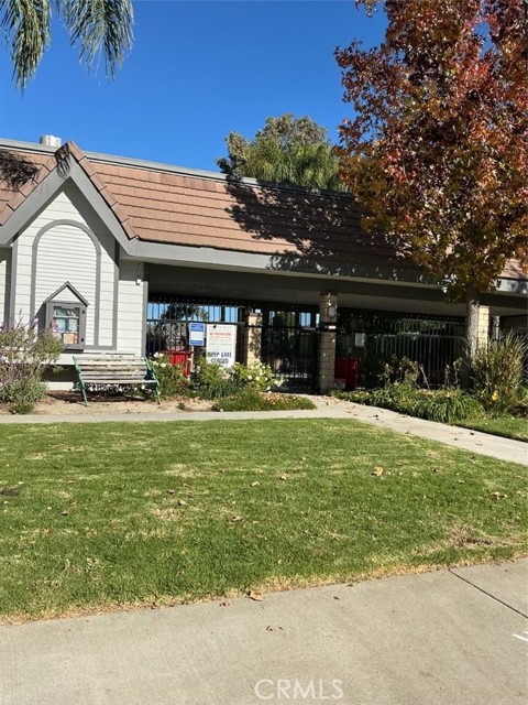 Detail Gallery Image 8 of 50 For 19849 Collins, Canyon Country,  CA 91351 - 3 Beds | 2 Baths