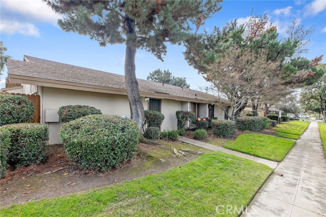 Detail Gallery Image 6 of 35 For 4814 E Rialto Ave, Fresno,  CA 93726 - 3 Beds | 2 Baths