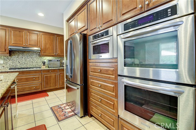 13033 Ridge Route Road, Riverside CA: https://media.crmls.org/medias/975b1707-1155-4f96-ab23-b29159f38eac.jpg