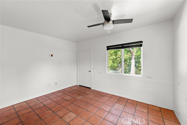 20451 Sun Valley Drive, Laguna Beach CA: https://media.crmls.org/medias/975b746d-4b39-4b7c-9924-85bafb15d665.jpg