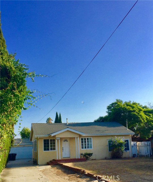 2456 248th Street Lomita, California *** GREAT STARTER HOME! *** PRIVATE HOME - GREAT LOCATION/CUL DE SAC STREET - LARGE LOT - 2 CAR GARAGE - HUGE FRONT YARD! FIXER! ** Home on a Quiet street and set back on a 7,665 sq. ft. lot in Lomita! New Paint, newer baths, big den with fireplace, skylight, and cozy sunken bedrooms. Bright and Cozy tiled livingroom/entry area, follow to Kitchen. Kitchen over looks spacious Den with tiled dining area, lifted fireplace, and carpet. Terrific for family gatherings or entertaining. Glass sliding doors out to back patio area and garage access. Driveway runs the entire length of the property and makes grocery drop offsVERY easy through side door to Kitchen/Den area. Baths are newer and updated. Spacious stone tiled shower with skylight in first bath, and large tub and separate shower in 2nd bath. Bright Bedrooms are carpeted and sunken, both on the front part of the home. "Green Thumb-ers Needed!" Front yard needs care and TLC. Drive way too! Close to shopping, dining, entertainment, grocery, and recreation. Hurry!!