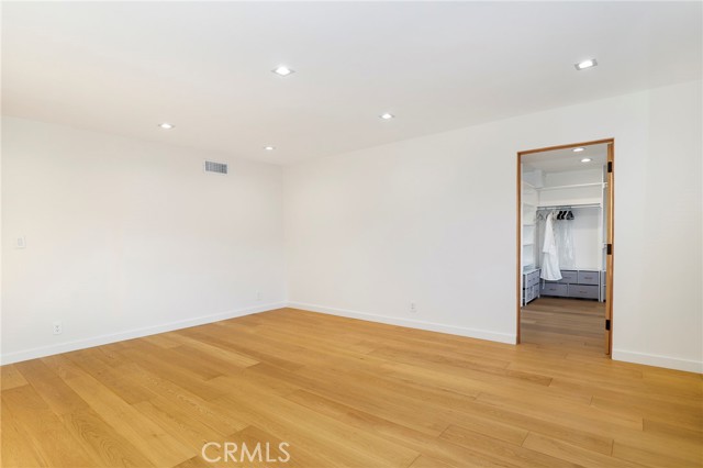 Detail Gallery Image 28 of 47 For 9742 Farralone, Chatsworth,  CA 91311 - 4 Beds | 3/1 Baths