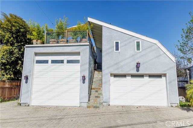 Detail Gallery Image 42 of 66 For 124 N Naomi, Burbank,  CA 91505 - 4 Beds | 3 Baths