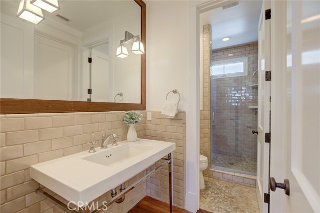 647 15th Street, Manhattan Beach, California 90266, 5 Bedrooms Bedrooms, ,4 BathroomsBathrooms,Residential,Sold,15th,SB21178358