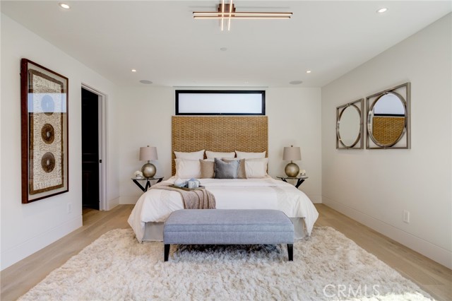 405 26th Street, Manhattan Beach, California 90266, 4 Bedrooms Bedrooms, ,1 BathroomBathrooms,Residential,Sold,26th Street,SB21203664