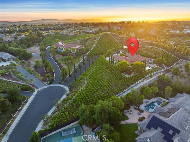 33260 Susan Grace Court, Temecula CA: https://media.crmls.org/medias/975d587c-dd5e-471a-876e-4c872c756799.jpg