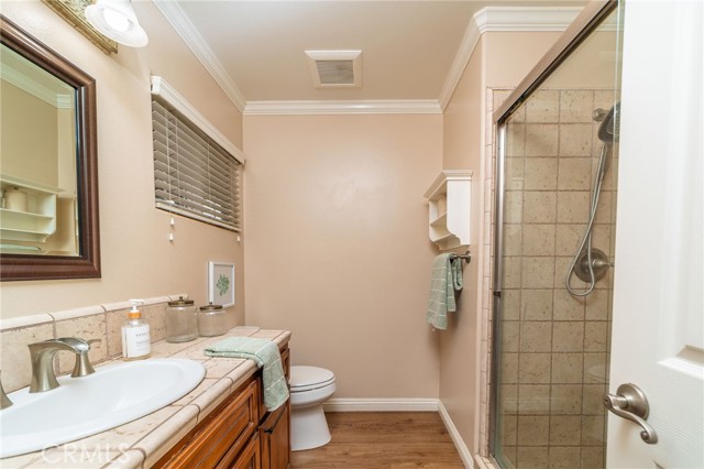 Detail Gallery Image 17 of 39 For 618 Thornhurst Ave, Glendora,  CA 91741 - 4 Beds | 3 Baths