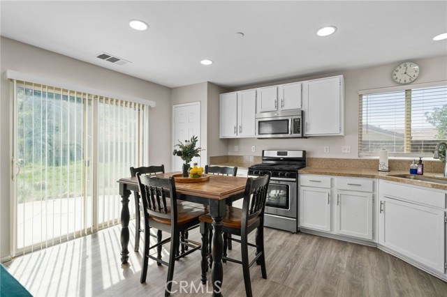 Detail Gallery Image 7 of 47 For 36903 Straightaway Dr, Beaumont,  CA 92223 - 3 Beds | 2 Baths