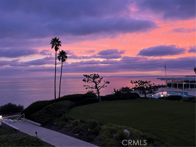 32759 Seagate Drive, Rancho Palos Verdes CA: https://media.crmls.org/medias/97611d2f-c06b-4a0c-acc2-9deaf5057159.jpg