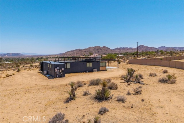 6816 Saddleback Road, Joshua Tree CA: https://media.crmls.org/medias/97629429-319b-4f59-92a2-45550dc783ed.jpg