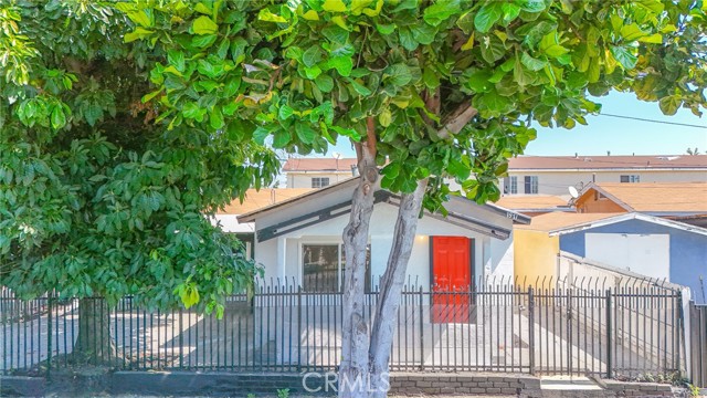 Detail Gallery Image 1 of 1 For 1971 E 87th St, Los Angeles,  CA 90002 - 2 Beds | 2 Baths