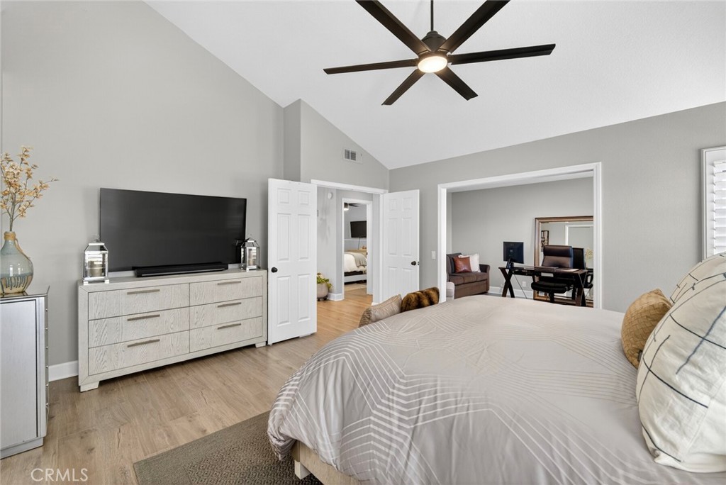 MLS #OC26040336 image #46