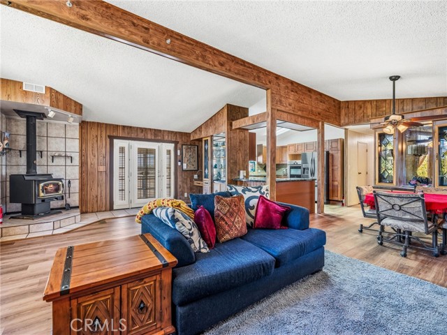 Detail Gallery Image 8 of 34 For 599 Smoke Tree Rd, Pinon Hills,  CA 92372 - 2 Beds | 2 Baths