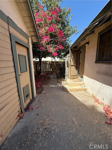 Detail Gallery Image 14 of 14 For 3332 2nd St, Riverside,  CA 92501 - 3 Beds | 1/1 Baths