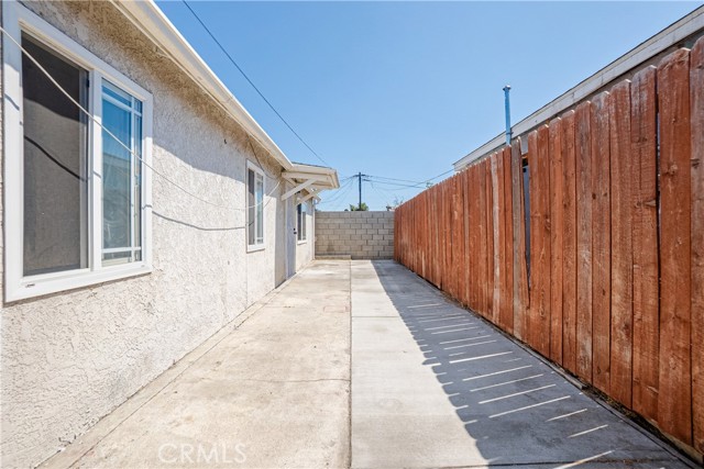 Detail Gallery Image 30 of 36 For 1627 Broad Ave, Wilmington,  CA 90744 - – Beds | – Baths