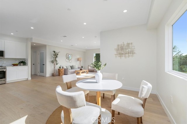 3722 Lomitas Drive, Los Angeles CA: https://media.crmls.org/medias/9767175c-d90b-4cab-9753-935d2c76b667.jpg