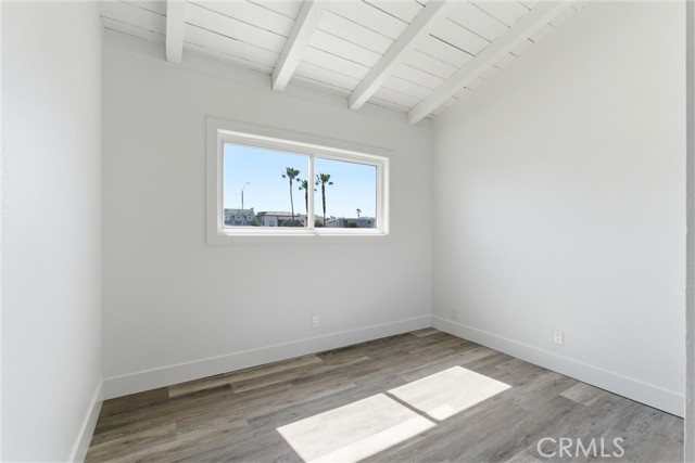 Detail Gallery Image 39 of 49 For 203 Cedar St a & B,  Newport Beach,  CA 92663 - 4 Beds | 3 Baths