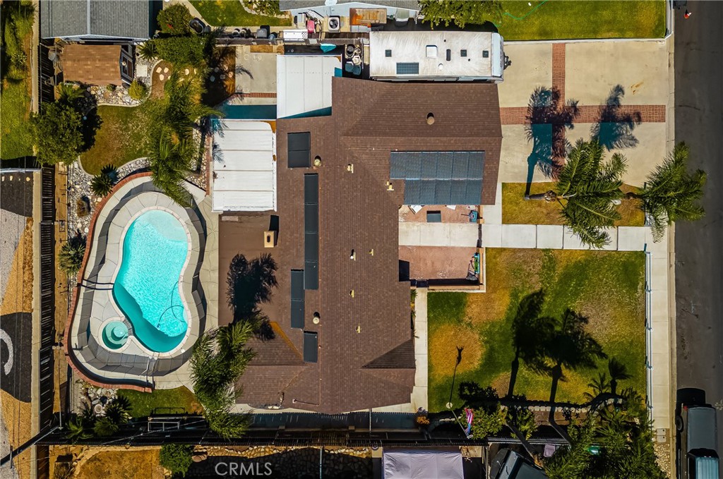 https://media.crmls.org/medias/97682118-a4b6-4478-8b32-79aa6560ba1a.jpg?preset=X-Large