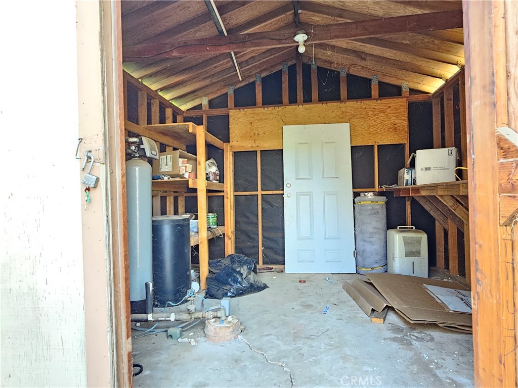 https://media.crmls.org/medias/97692787-c34c-4c6b-a457-418724ab2040.jpg?preset=X-Large