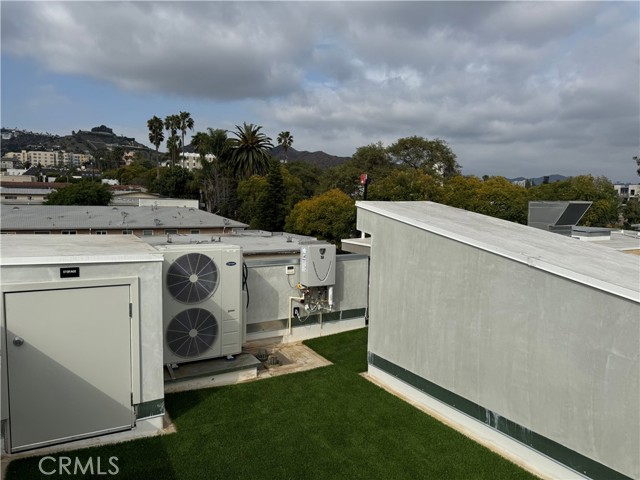 1223 N Hayworth Avenue # 7, West Hollywood, California 90046, 2 Bedrooms Bedrooms, ,2 BathroomsBathrooms,Residential Lease,For Rent,1223 N Hayworth Avenue # 7,CRSR24235963