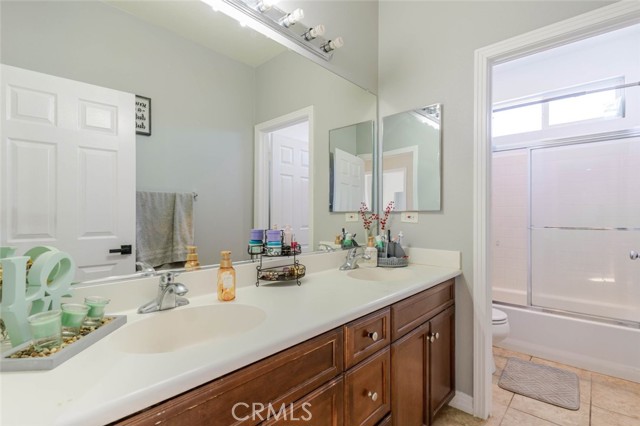 Detail Gallery Image 32 of 41 For 6059 Brentwood Ave, Lancaster,  CA 93536 - 7 Beds | 4 Baths