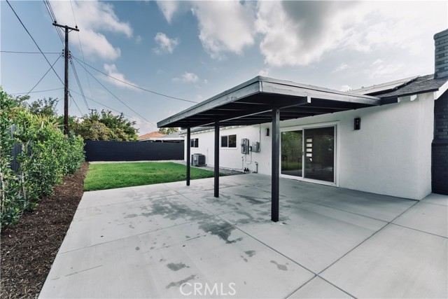 2514 S Rita Way, Santa Ana CA: https://media.crmls.org/medias/976a817b-6261-4fe1-ad5c-e15512baf19b.jpg