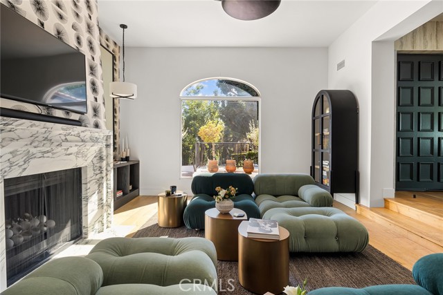 Detail Gallery Image 9 of 50 For 5115 Los Feliz Bld, Los Angeles,  CA 90027 - 4 Beds | 4/1 Baths