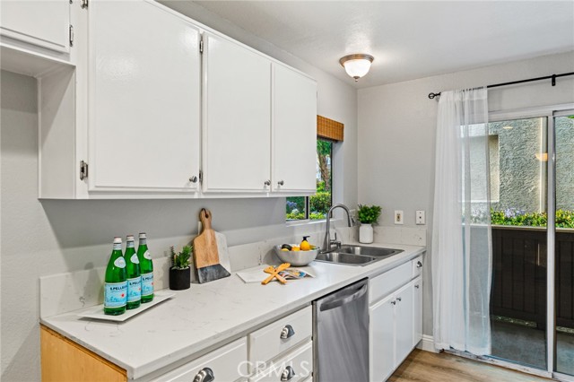Detail Gallery Image 11 of 39 For 54 Corniche Dr #B,  Dana Point,  CA 92629 - 2 Beds | 2 Baths