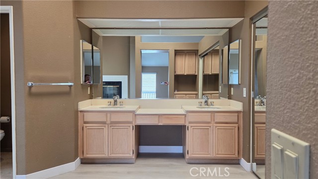 Detail Gallery Image 33 of 43 For 25568 Blackthorne Dr, Murrieta,  CA 92563 - 4 Beds | 3 Baths